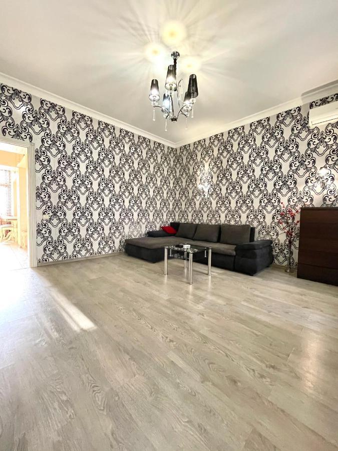 Cozy Apartment On Greek Street 15 Одеса Екстер'єр фото