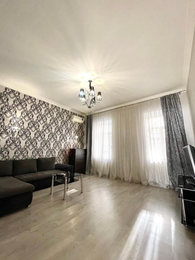 Cozy Apartment On Greek Street 15 Одеса Екстер'єр фото