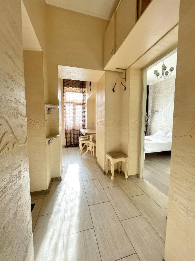 Cozy Apartment On Greek Street 15 Одеса Екстер'єр фото